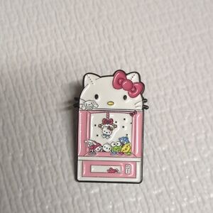 ❤️3/$10❤️Hello Kitty Claw Machine Enamel Pin